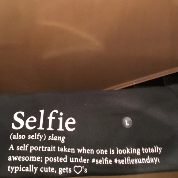 🆕 Designer / Petite / Large / Black & White / Short Sleeve / V-Neck Cotton Tee - Picture 3 of 5